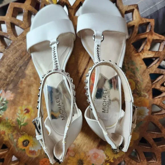 Elegant White Studded Sandals - Picture 6 of 7